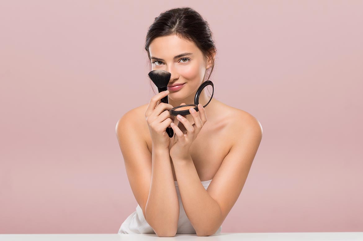 Every Single Product Victoria Beckham Keeps In Her Makeup Kit